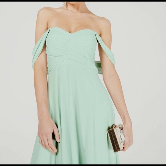 Sequin Hearts Women's Sage Green Off Shoulder Sleeve Chiffon Gown sz Jr's 1 - Picture 7 of 7
